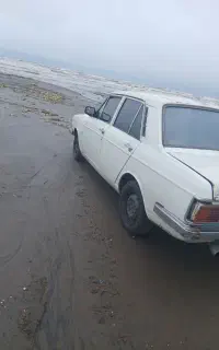 ماشین پیکان مدل ۷۶