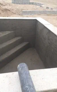 استخرسازی و بنایی