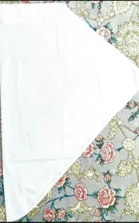 مقنعه سفید مدرسه