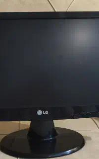 مانیتور 19اینچ LG
