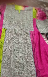 خیاطی مدرن با سابقه ۲۰ ساله بامدرک فن حرفه ای