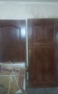 تعداد ۲ عدد درب اتاق درحد نو باقفل ودسگیره