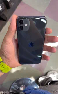 ایفون ۱۱ نرمال