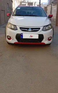 کوییک r