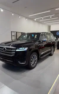 لندکروز vx مشکی ۲۰۲۵ نمایندگی رسمی برساوش(زمردیان)