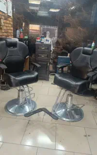 دو عدد صندلی سالم مرتب