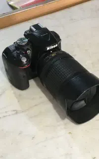 دوربین نیکون d5300 با لنز ۱۸ـ۱۴۰