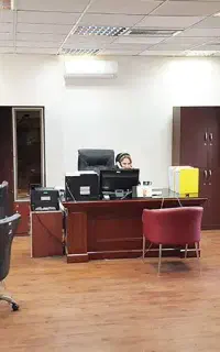 منشی خانم