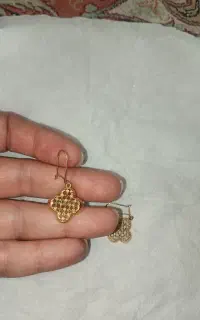 یک جفت گوشواره طلا