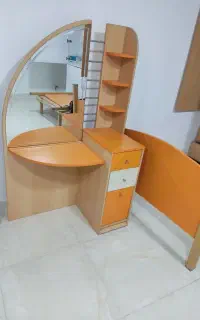 میز توالت و تخت