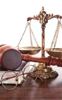 وکیل پایه یک دادگستری و مشاوره حقوقی