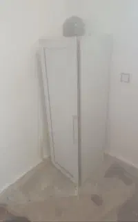 سلام کمددیواری بلند چهارتاقچه داره