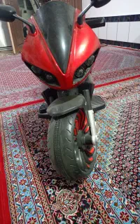 موتور شارژی دو موتوره نیاز به باتری. فلش خور