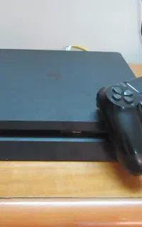 PS4 اسلیم