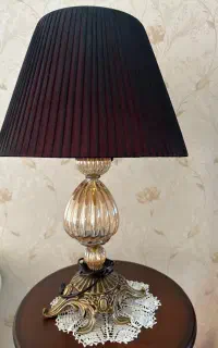 آباژور کنار سالنی یا  چراغ خواب دو عدد