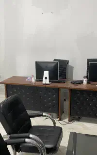 فروش میز و صندلی نو بدون کارکرد همراه با سیستم