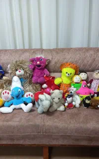 عروسک خرسی بزرگ وتعدادی عروسک