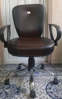 میز و صندلی چرخدار اداری