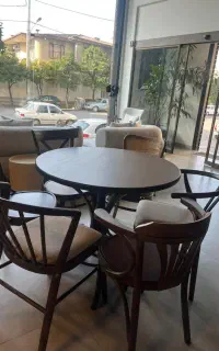 نقاش مبلمان کاربلد ( با حقوق بالا )