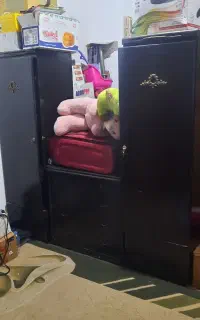 کمدلباس لوازم آرایش به همراه آینه وپاتختی
