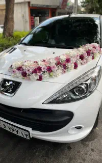 ماشین عروس و دسته گل عروس