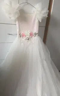 لباس عروس بچگانه در حد نو