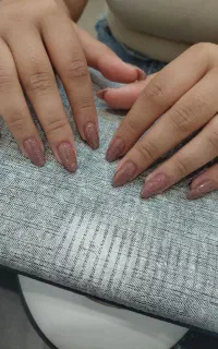 کاشت ناخن فقط امروز دو نفر ۲۶۰