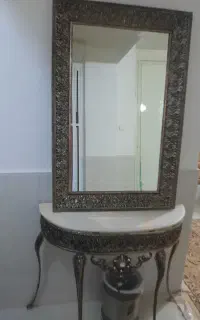 آیینه وکنسول
