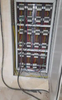 برقکار ساختمانی  وصنعتی  شبانه روزی