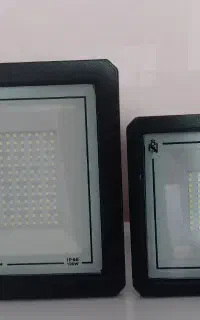 پرژکتور ۵۰ و ۱۰۰ وات شاه چراغ