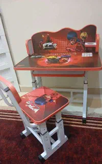 میز تحریر دختر کفش دوزکی در حد نو