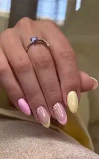 ناخن ژلیش کاشت ناخن  زیبایی ناخن