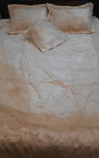 رو تختی ساتن و تور
