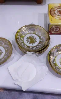 نعلبکی طلایی