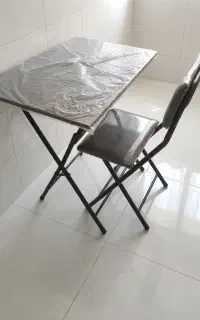 میز و صندلی نو ، آکبند