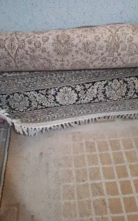 سه تخته فرش ۹متری ماشینی سالم واقع در انزلی