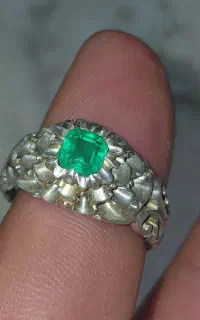 زمرد کلمبیا گرید +A