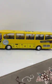 اتوبوس اسباب بازی