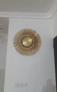 ساعت دیوار ی