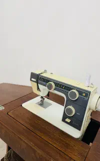 چرخ خیاطی یاسمین مدل ۳۹۳