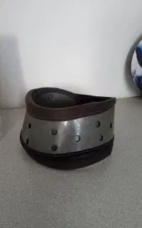 گردن بند طبی سخت