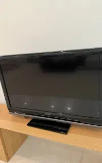 تلویزیون سونی ۴۳ اینچ bravia اصل ژاپن ( نایاب)