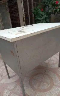 میز تحریر اداری فلزی