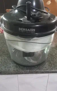 خردکن بزرگه رو به نو مخصوص گوشت وسبزیجات