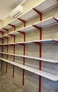 قفسه سوپرمارکتی دسته دوم