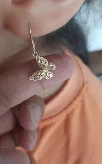لنگه گوشواره طلا گمشده