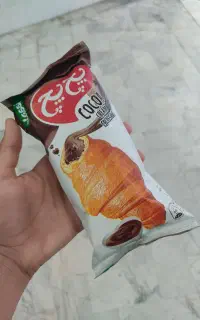 کروسان پچ پچ شکلاتی بسیار مناسب
