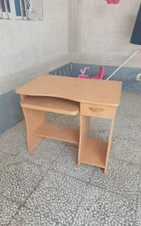 میز کامپیوتر و تحریر