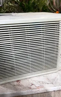 کولر گازی پنجرهای. ۲۴ هزار الجی موتور بزرگ
