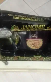 فروش چرخ خیاطی ژانومه  ۸۸۸ پدالی سالم